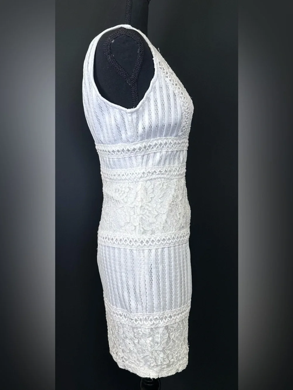 #171- Forever 21 White Lace V-Neck Bodycon Dress - Picture 6 of 9